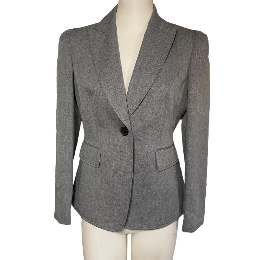Tahari Women’s Blazer Size 4P